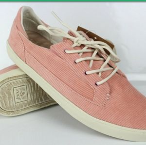 Reef pink corduroy shoes NWT